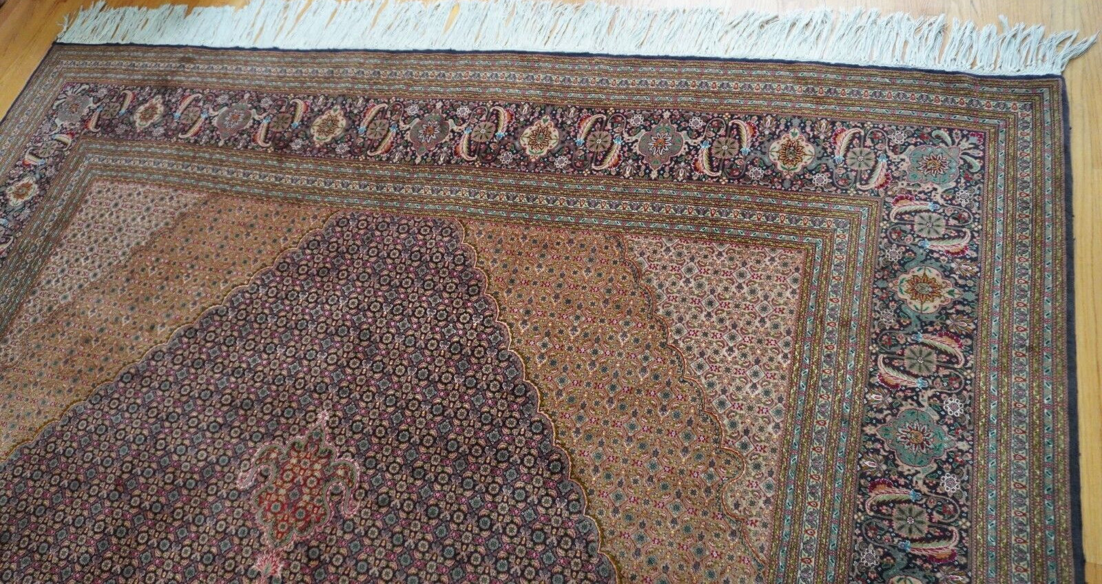 Superb Silk & Wool Tabrizz Hand Knotted Oriental Rug 9’8″ x 13’3″