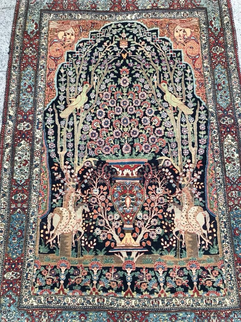 TEE-HR-AN Size: 4′ 6″ x 6′ 7″ { 140cm x 205cm } Late 19th Century