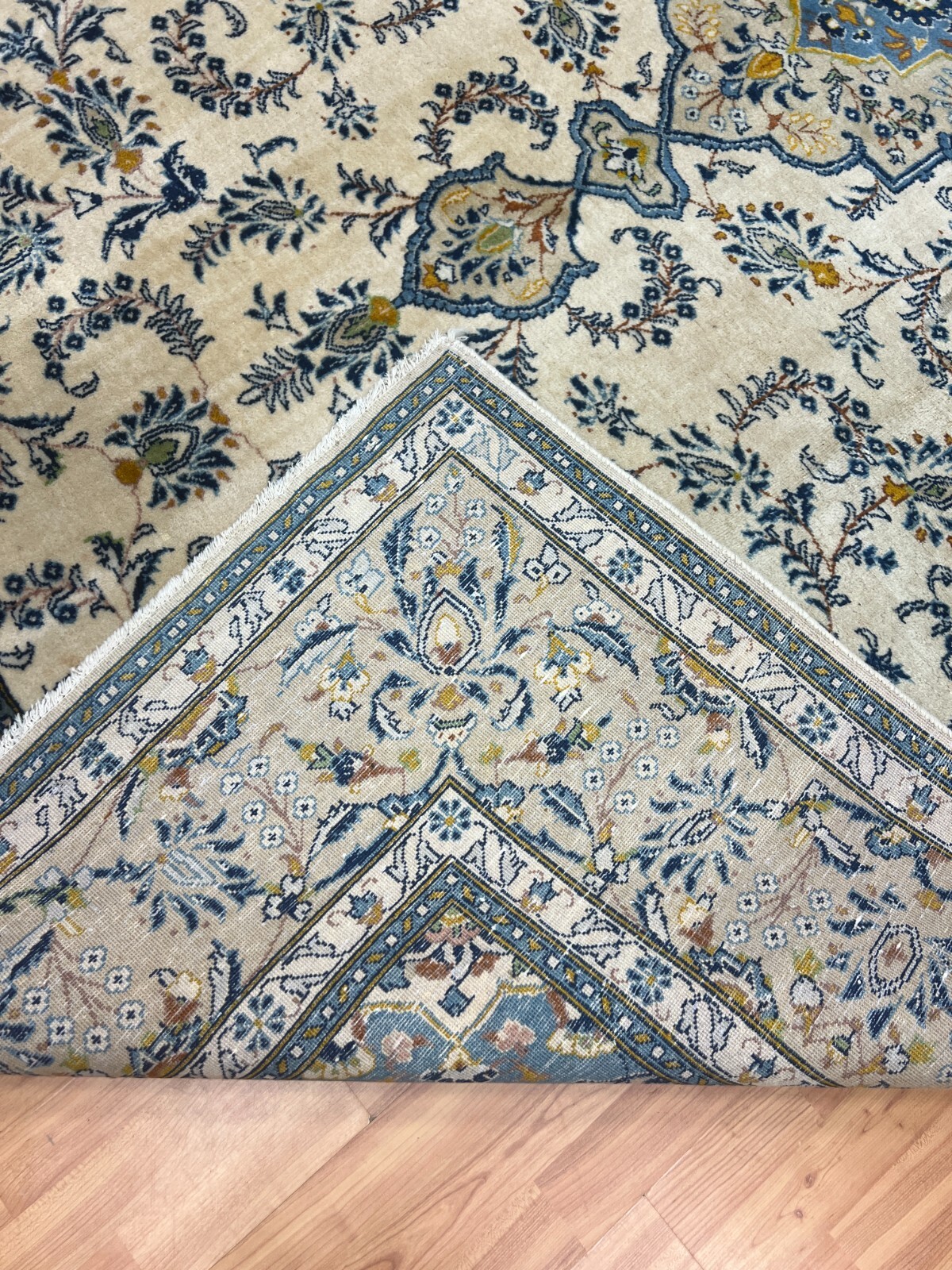 7’10” x 11’4″ Indian Kash an Oriental Rug – 1950s – Hand Made – 100% Wool