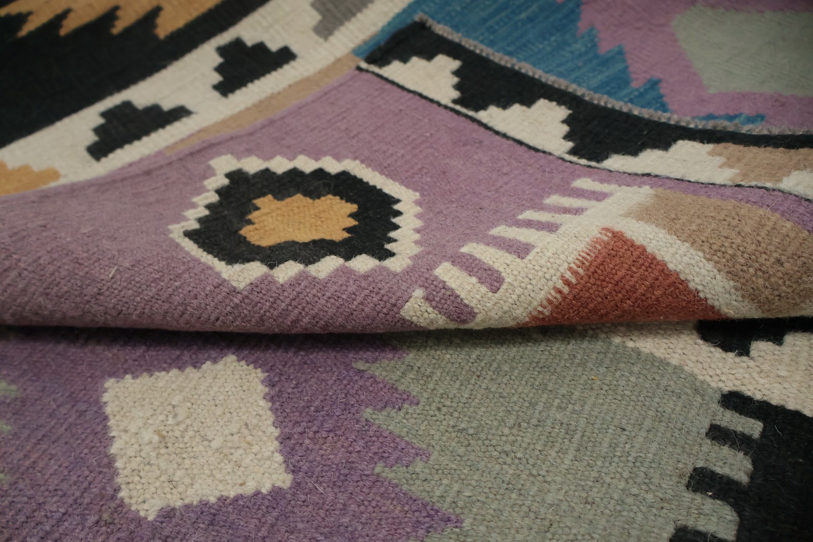 Southwestern Kilim Area Rug 5×8 Ft Hand-Woven Turkish Oriental Wool Carpet