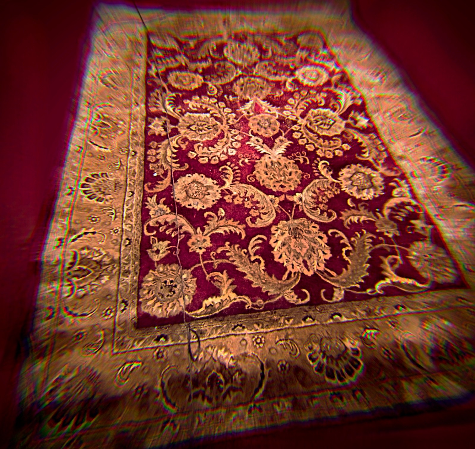 The tag says it’s a Jaipur Collection rug, size 8’3” x 11’6”, red/gold tradition