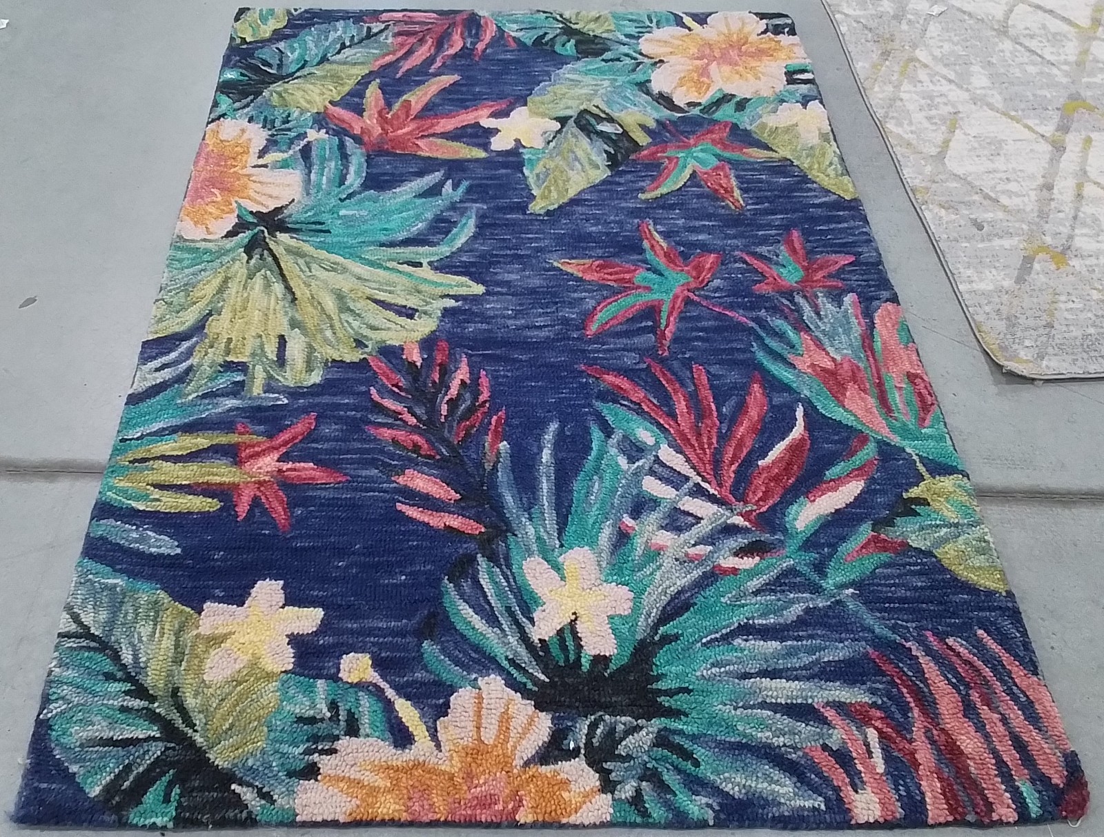 BLUE / PINK 4′-0″ x 6′-0″ Back Stain Rug, Reduced Price 1172804628 APN524N-4