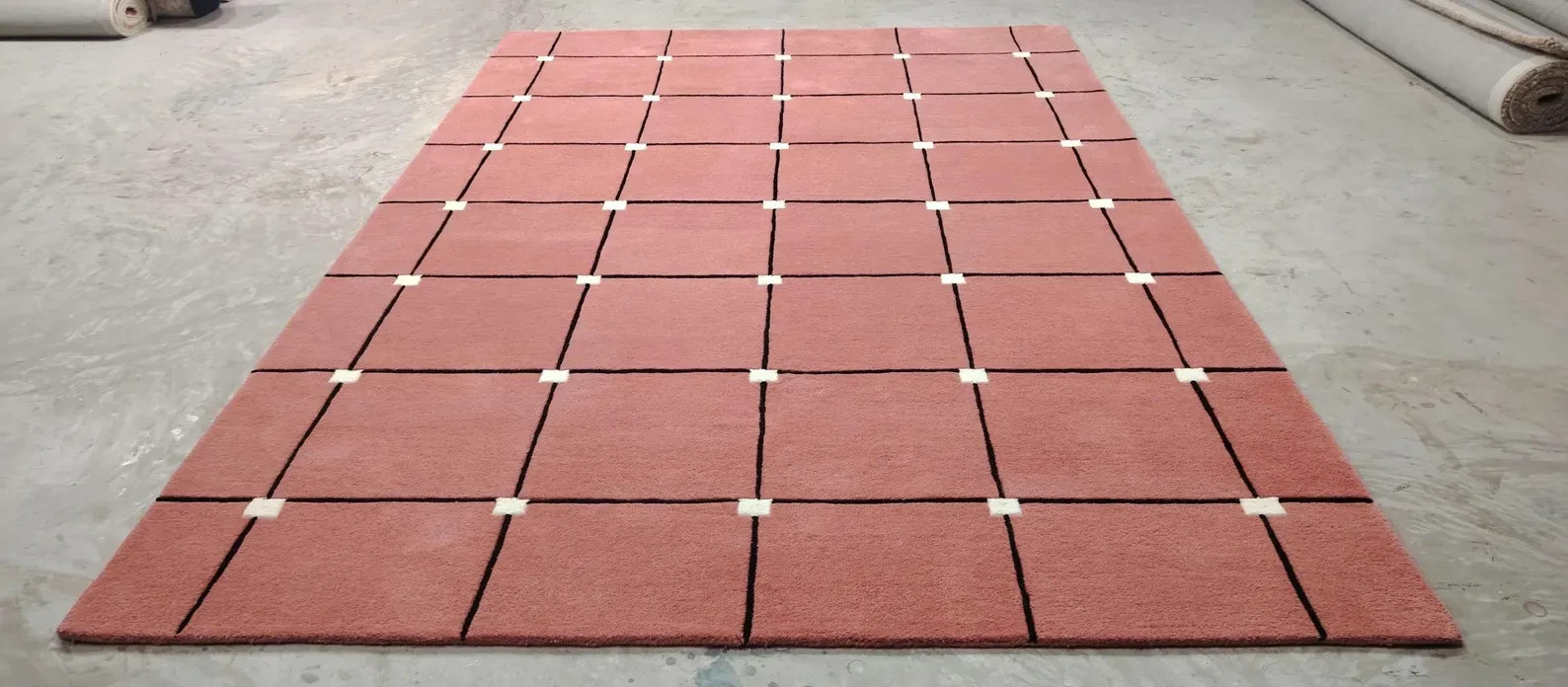Hand Tufted Wool Rug Modern Grid Design | Soft Pink Geometric Carpet | Minimalis