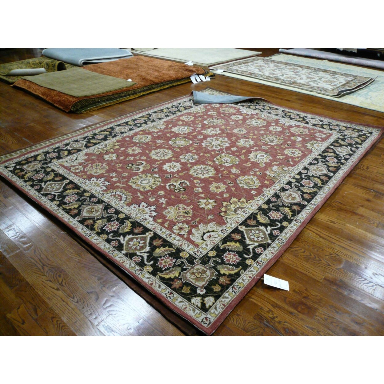 SAFAVIEH Chelsea HK505C Hand-hooked Rose / Black Rug