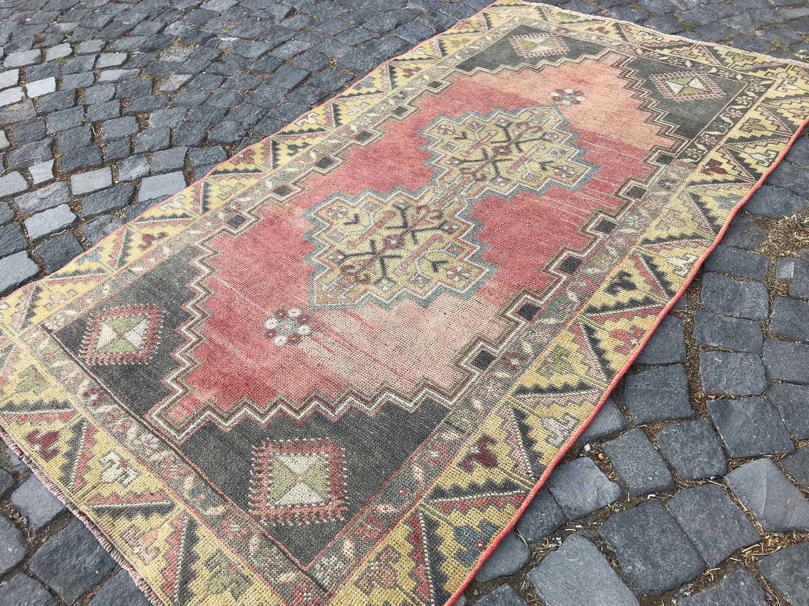 Turkish Antique rug Bohemian Area rug Oushak rug Vintage Rug Handmade Wool rug