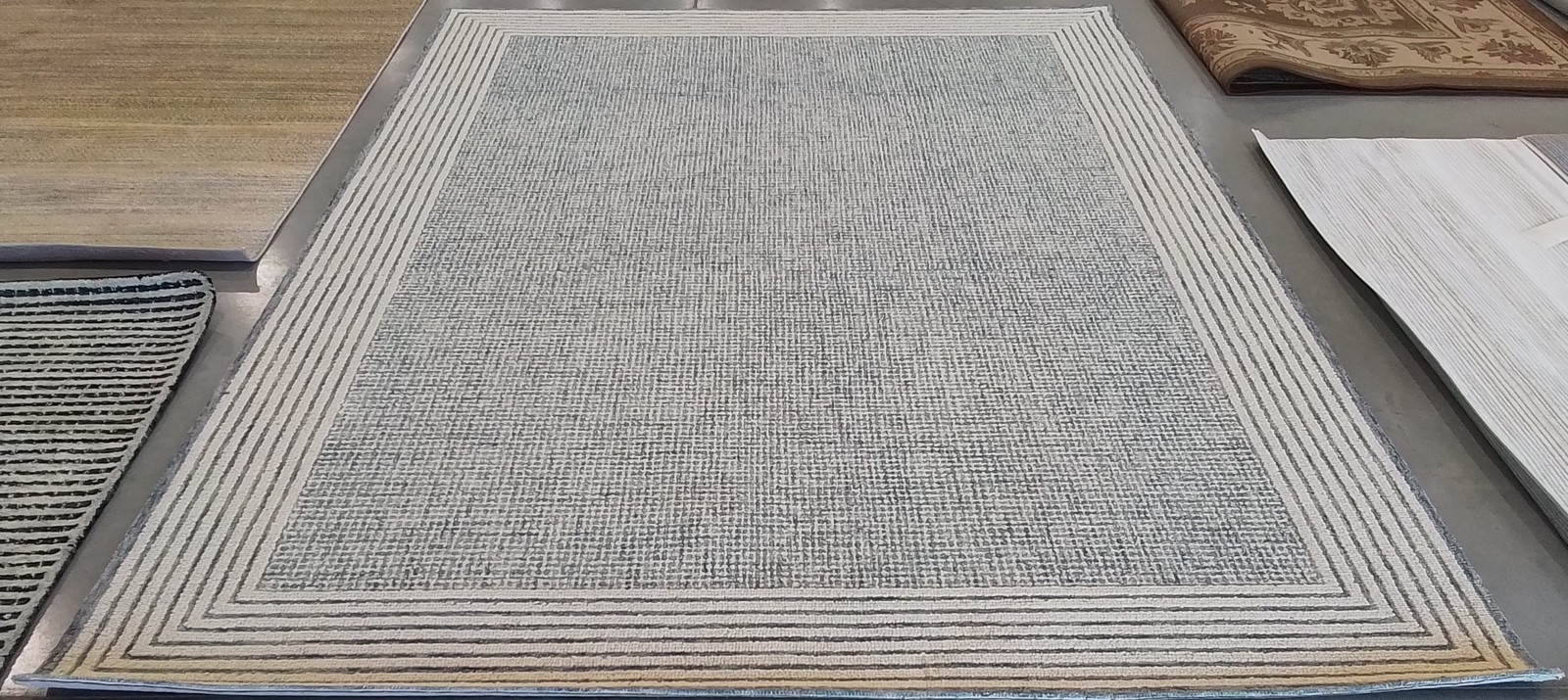 BLUE / IVORY 8′-0″ x 10′-0″ Flaw in Rug, Reduced Price 1172786659 EBN425M-8