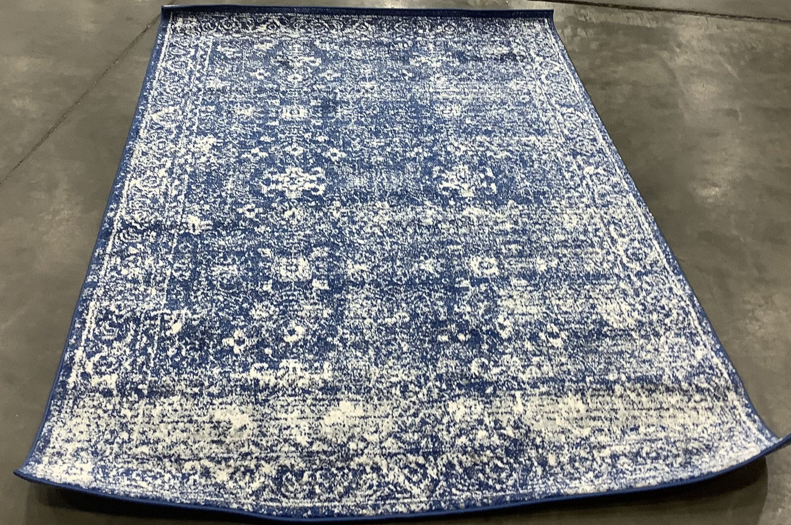 NAVY / IVORY 4′-0″ x 6′-0″ Flaw in Rug, Reduced Price 1172677878 EVK270A-4