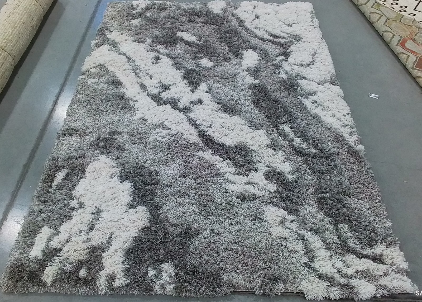 GREY / IVORY 5′-3″ x 7′-7″ Flaw in Rug, Reduced Price 1172802783 HZN890F-5