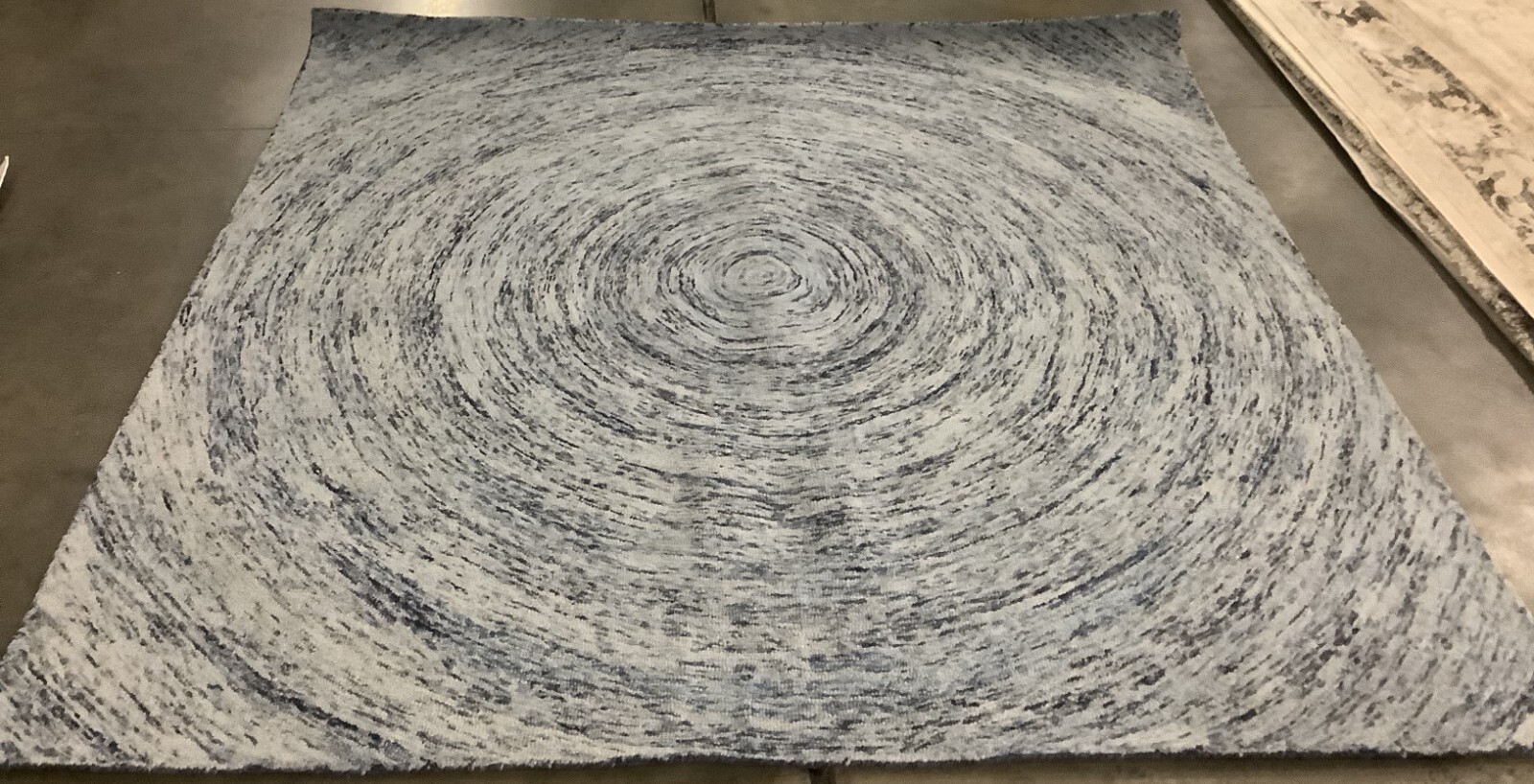 DARK BLUE / MULTI 8′ X 8′ SQ Back Stain Rug Reduced Price 1172667887 IKT633A-8SQ