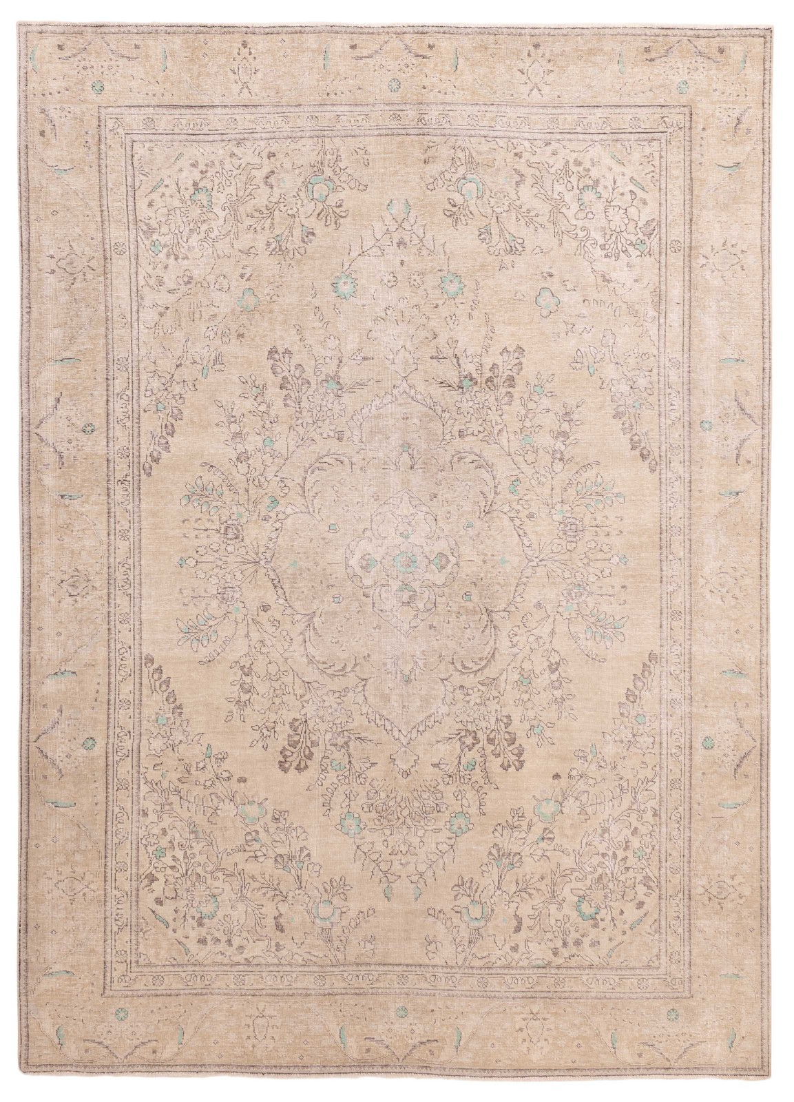 Vintage 7’10” x 10’9″ Traditional Hand Knotted Vegetable Dye Wool Area Rug