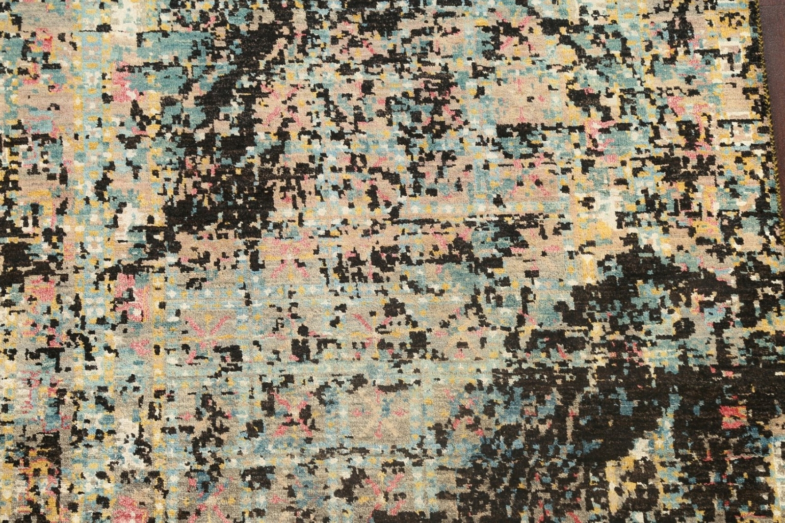 Abstract Hand-knotted Wool/ Silk Rug 4×6 ft Modern Design