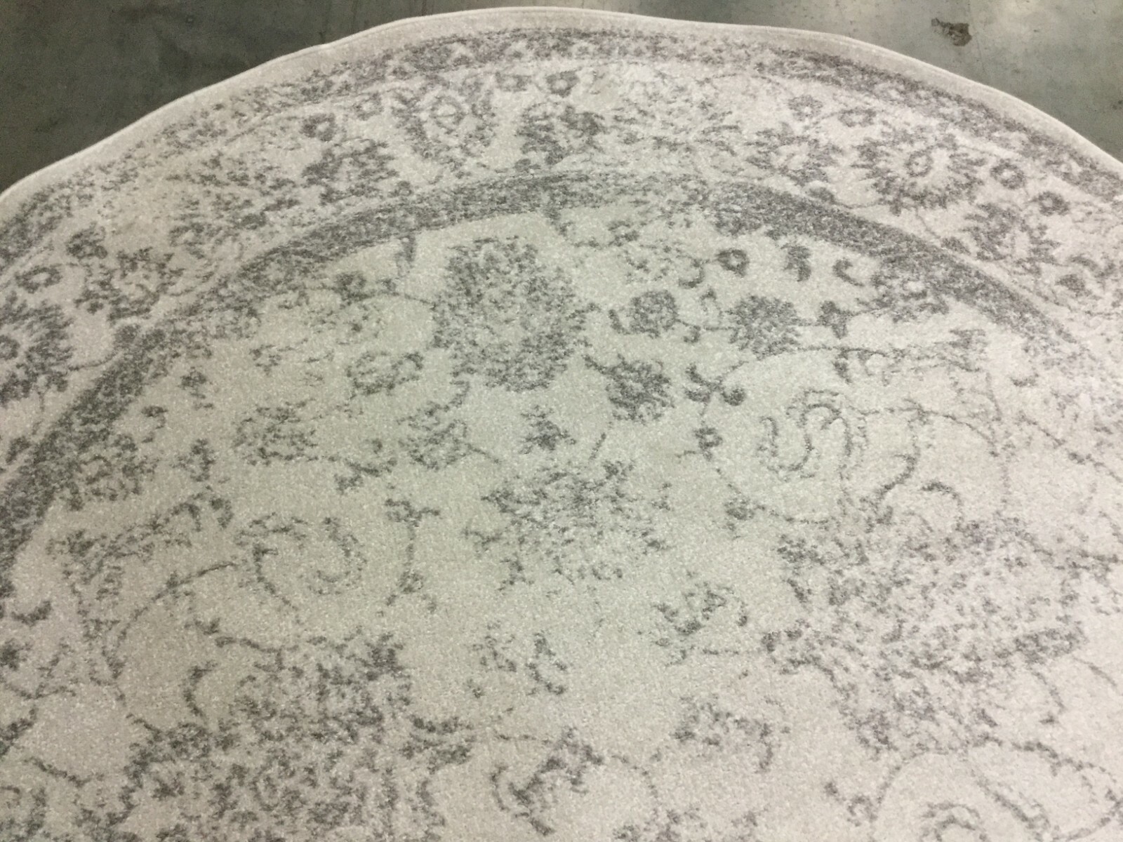 IVORY / SILVER 8′ X 8′ Round Stained Rug, Reduced Price 1172645706 ADR109C-8R