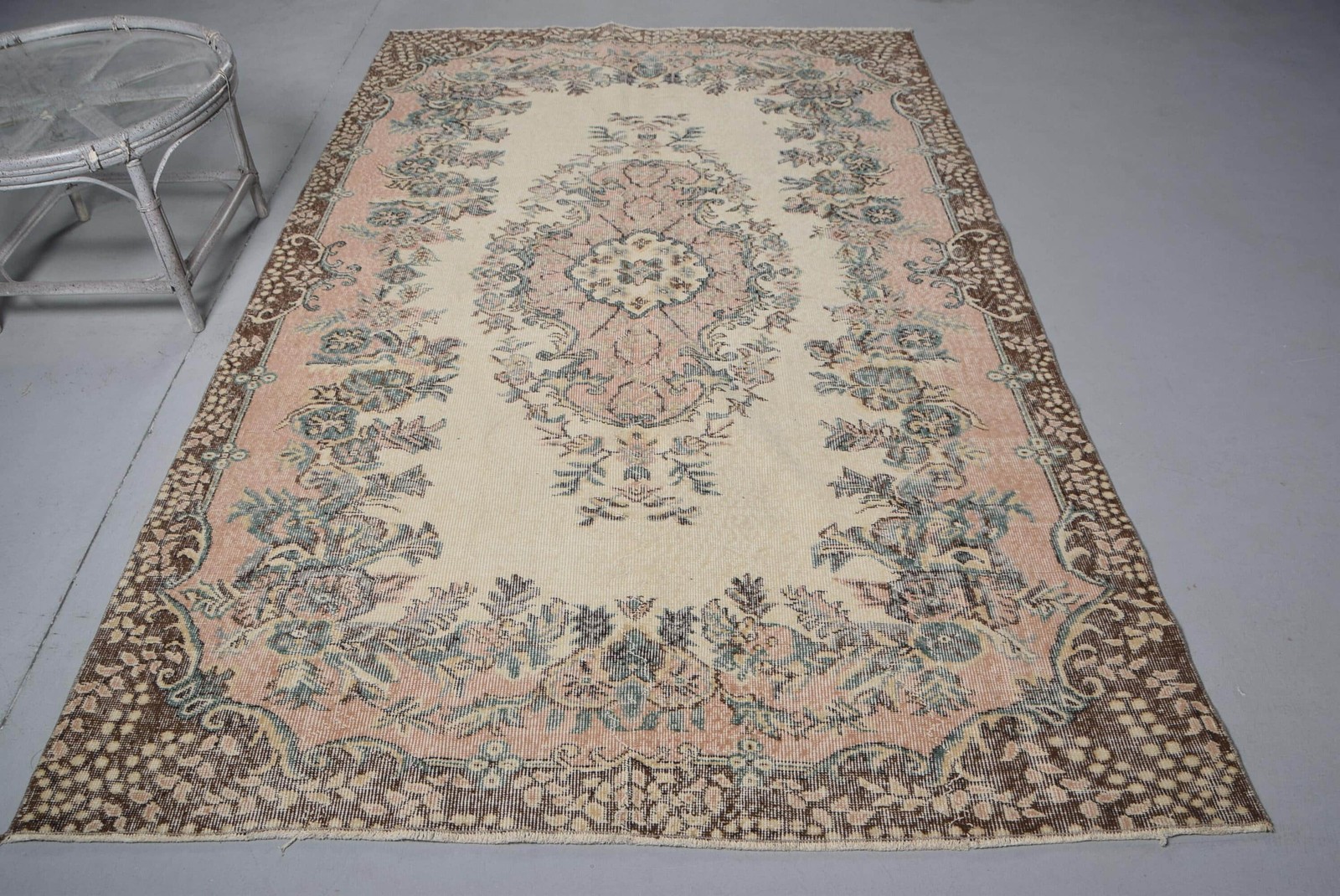 Turkish Vintage Rug 5,6×9,1 ft, Beige Large Abstract Wool Rug