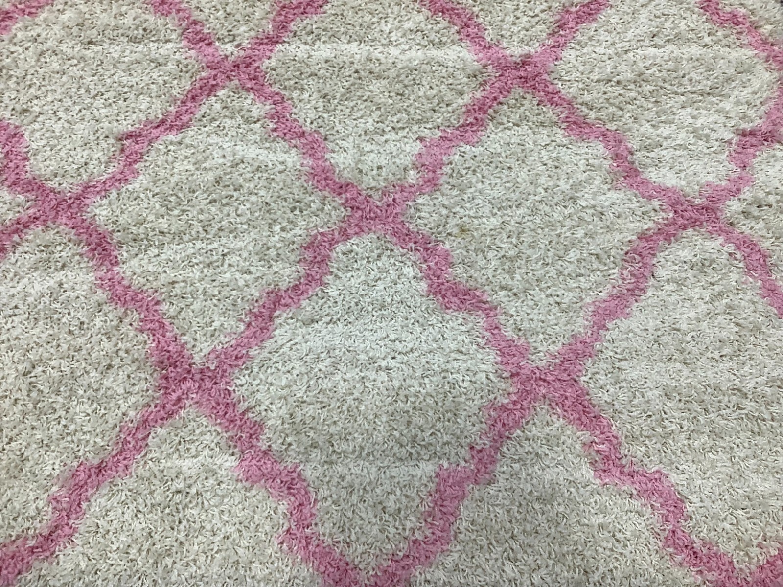 IVORY / LIGHT PINK 5′-1″ x 7′-6″ Flaw in Rug, Reduced Price 1172679065 SGD257P-5