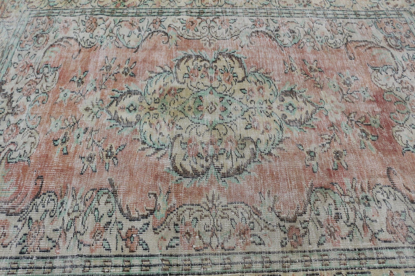 Vintage Turkish Rug, 5,6×8,2 ft Rug, Red Green Oriental Wool Rug