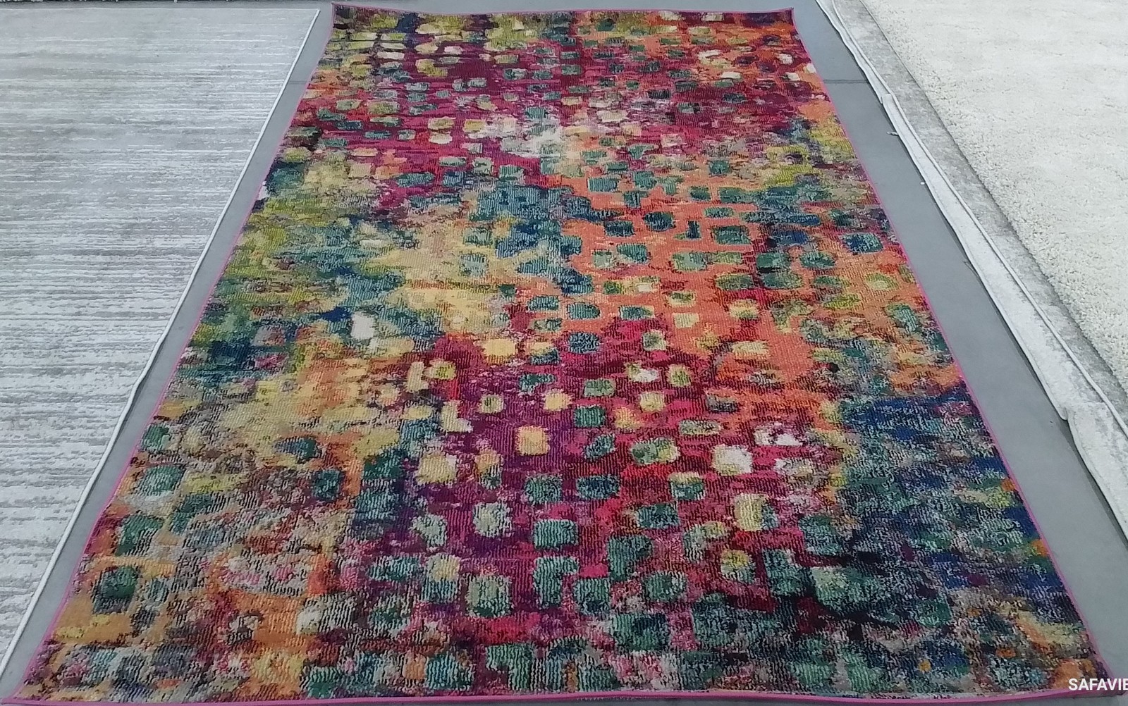 FUCHSIA / GOLD 6′-0″ x 9′-0″ Flaw in Rug, Reduced Price 1172785988 MAD425D-6