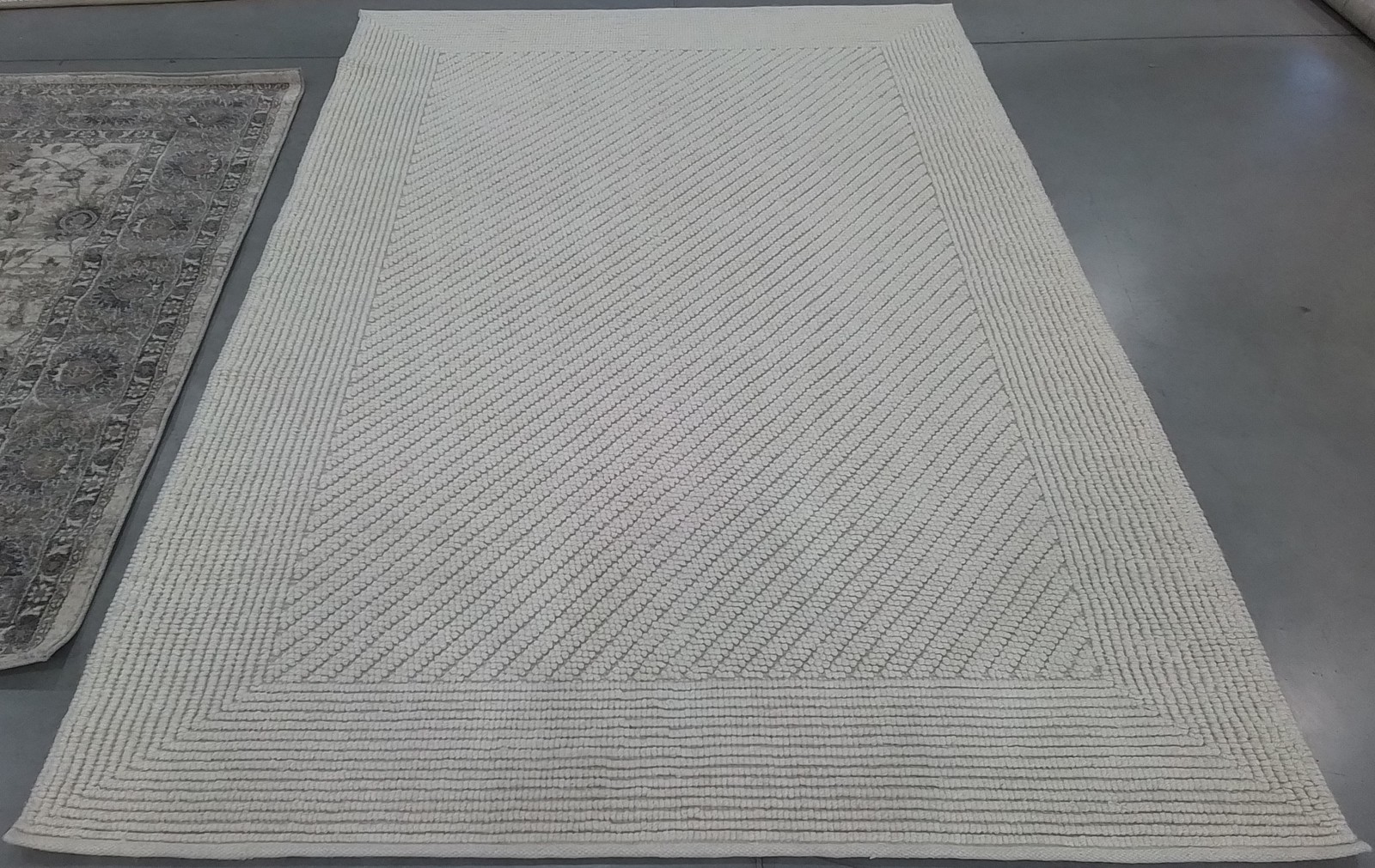 IVORY 6′-0″ x 9′-0″ Back Stain Rug, Reduced Price 1172802655 NAT450A-6
