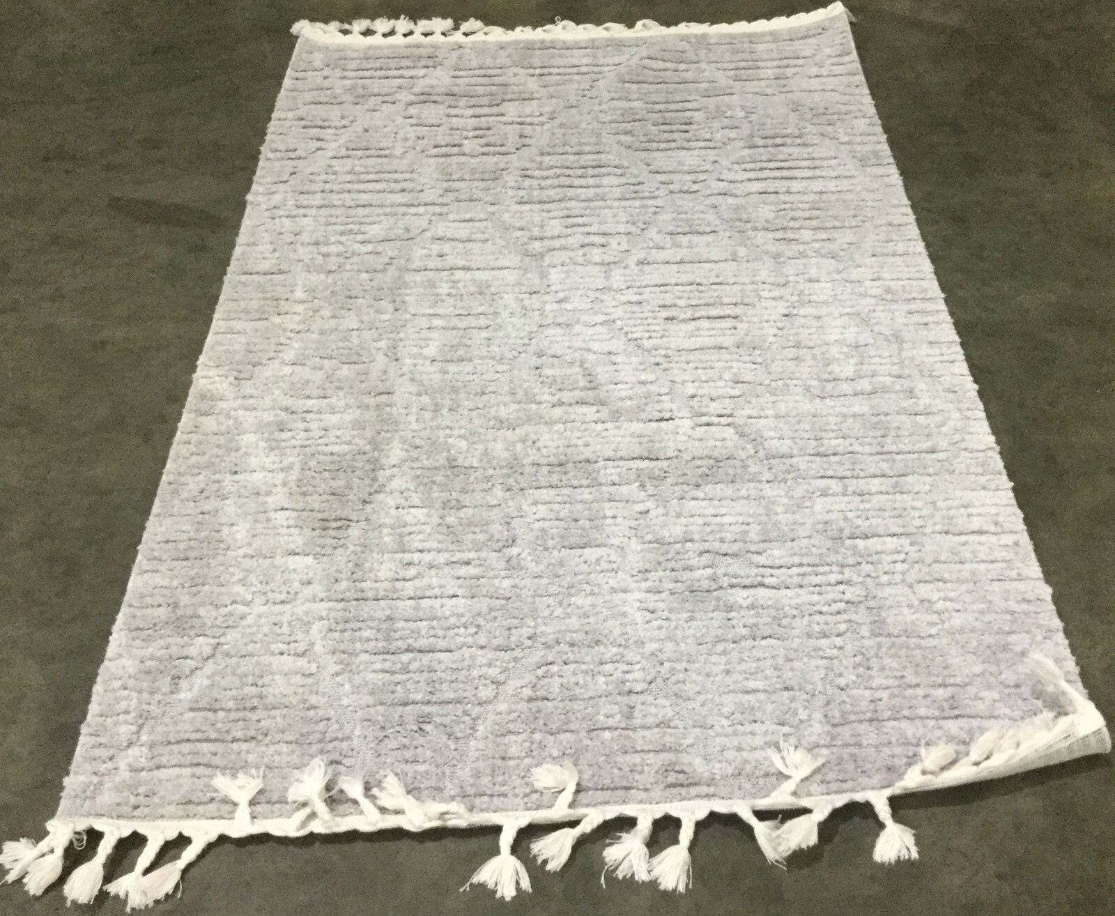 GREY 4′ X 6′ Back Stain Rug, Reduced Price 1172658969 MRK517F-4