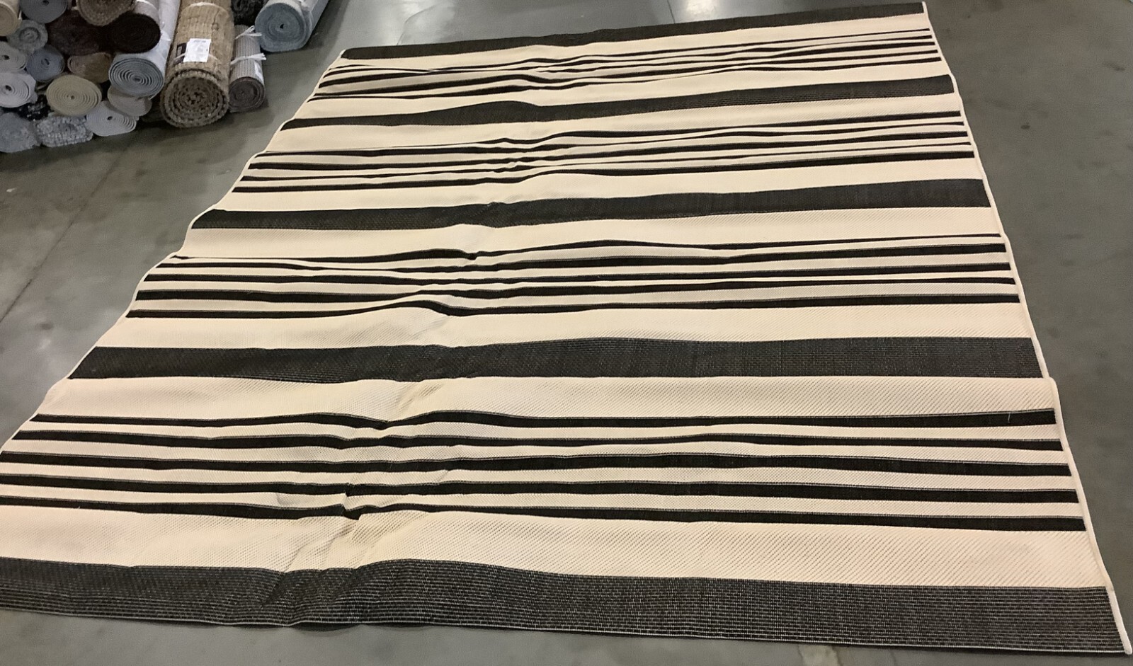 BLACK / BONE 8′-0″ x 10′-0″ Flaw in Rug, Reduced Price 1172675633 CY6062-216-810