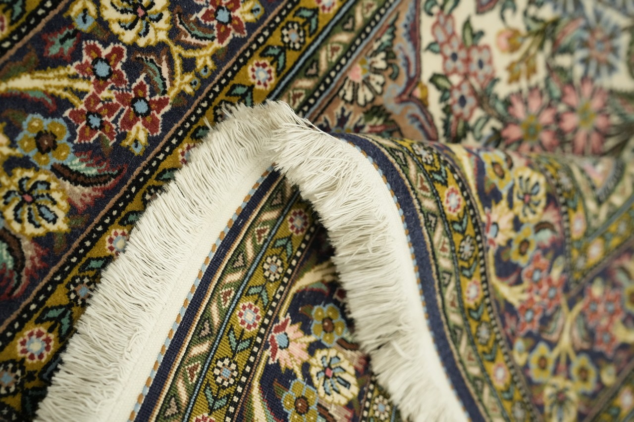 4×5 Elegant Hand-Knotted Wool Area Rug in All-Over Multicolor Hues