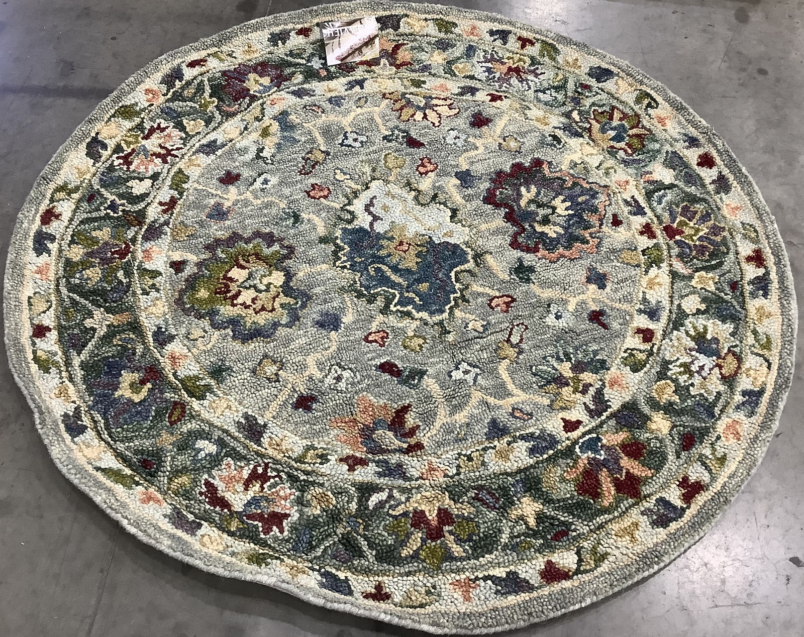 GREY / GREEN 5′-0″ x 5′-0″ Back Stain Rug, Reduced Price 1172682284 APN134F-5R