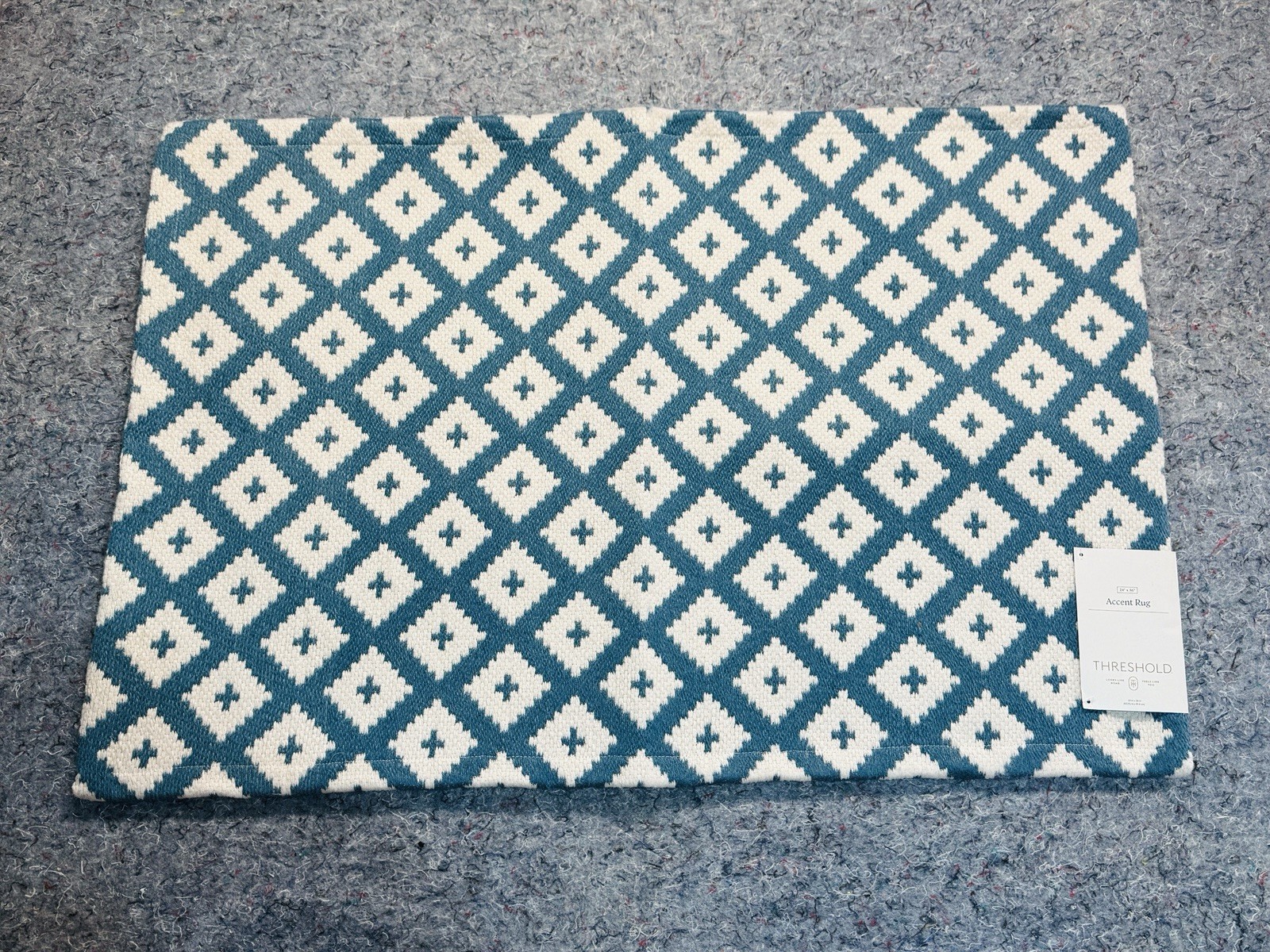 Threshold Accent Rug 24” X 36” Blue Diamond Woven Scatter Flat Pile Home Decor