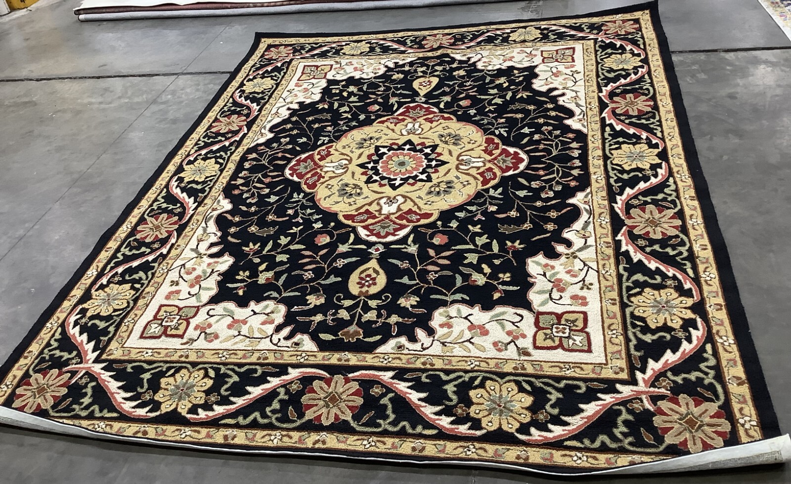 BLACK / CREME 8′-0″ x 10′-0″ Back Stain Rug, Reduced Price 1172679288 EZC757E-8