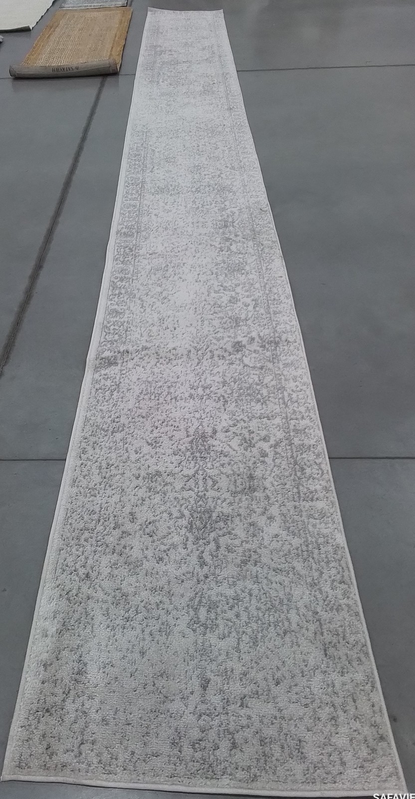 IVORY SILVER 2′-6″ x 22′-0″ Back Stain Rug, Reduced Price 1172795883 ADR109C-222
