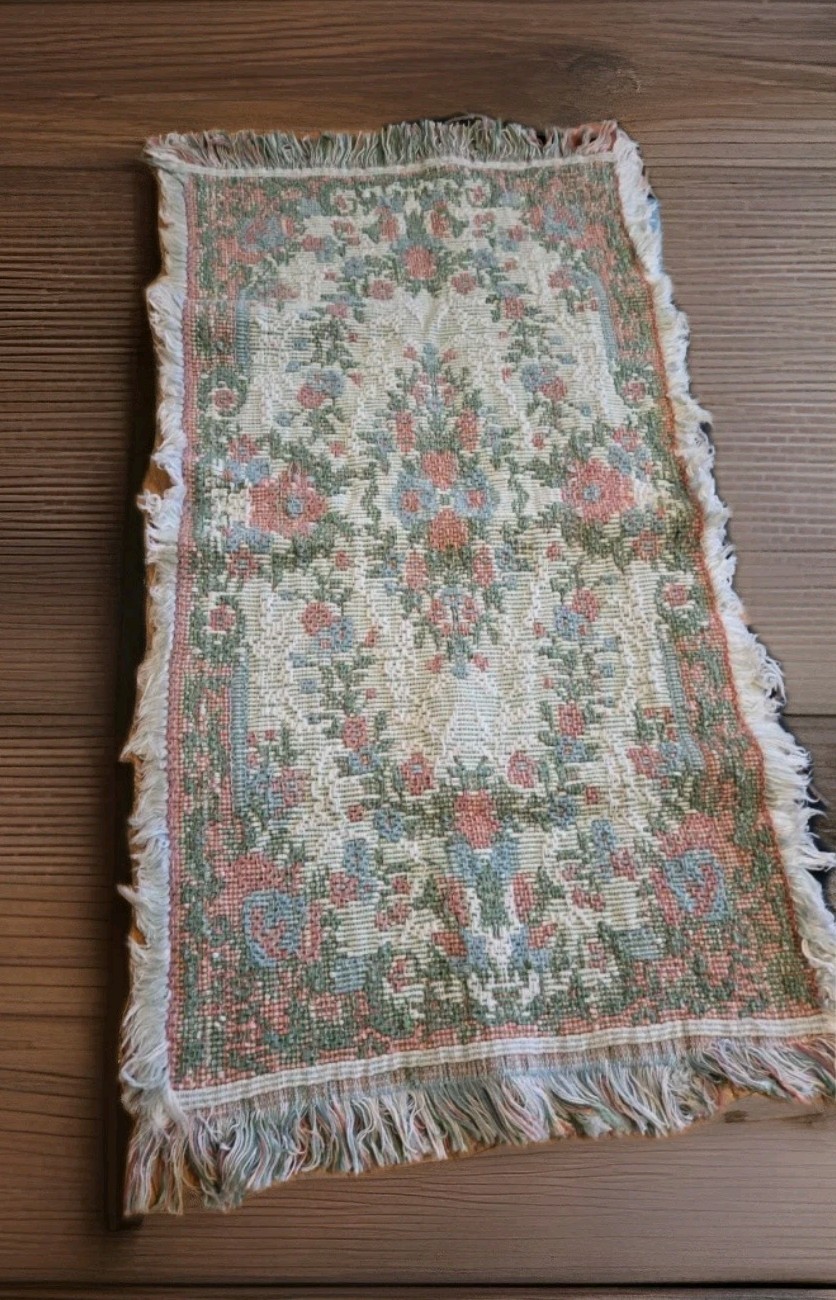Vintage Woodstock Home Designs Cotton Rug 22×40 1990 “Portofino” Mid-Tone Floral
