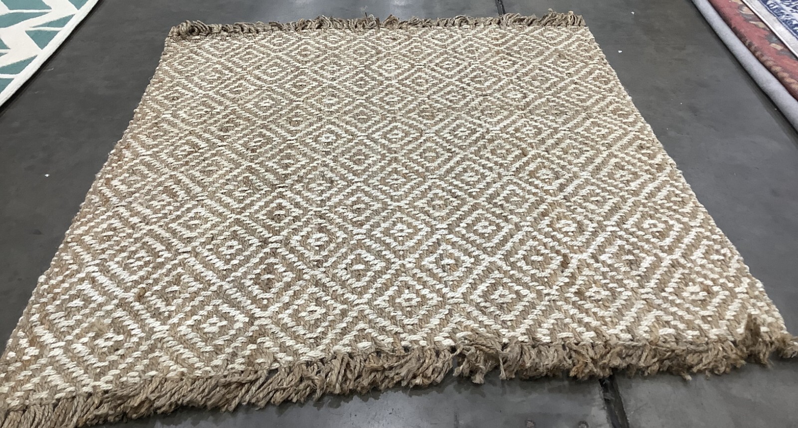 NATURAL / IVORY 6′-0″ x 6′-0″ Flaw in Rug, Reduced Price 1172679097 NF450A-6SQ