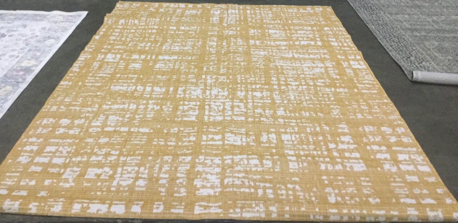 GOLD / IVORY 8′ X 10′ Flaw in Rug, Reduced Price 1172663195 CY8451-56021-810