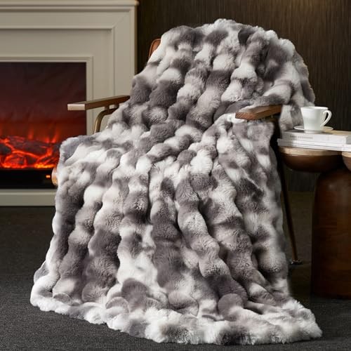 Amélie Home Faux Fur Throw Blanket for Couch, Ultra Soft 50″ x 60″ Tie-dye Grey