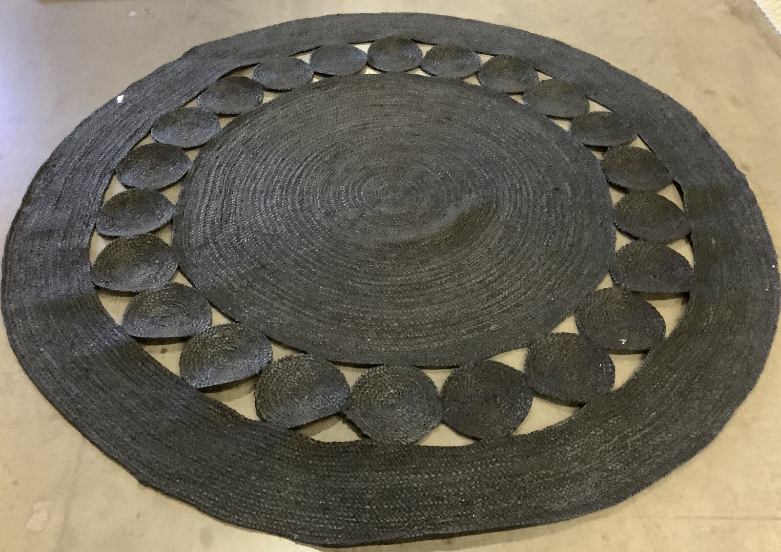BLACK 6′-6″ x 6′-6″ Flaw in Rug, Reduced Price 1172674847 NF364D-7R