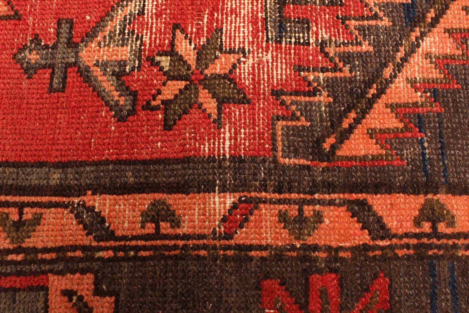Vintage Hand-Knotted Area Rug 3’9″ x 6’9″ Traditional Oriental Wool Carpet