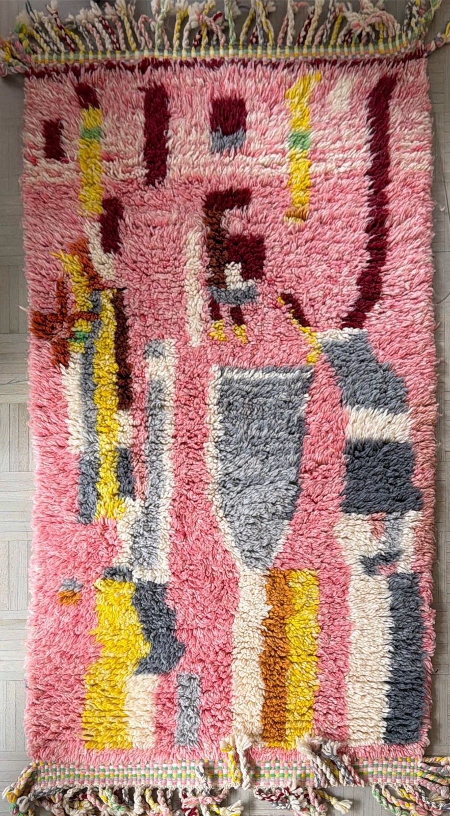 Moroccan 100% wool Pink Gray White Yellow Abstract Area Rug with Fringe 5×3