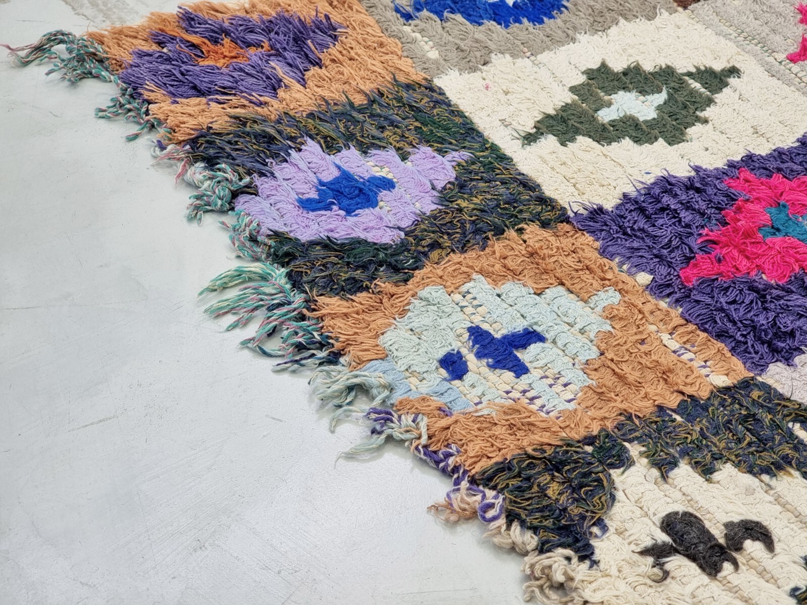 Moroccan Handmade Vintage Rug 2’8×5’1 Berber Geometric Multicolor Cotton Rug