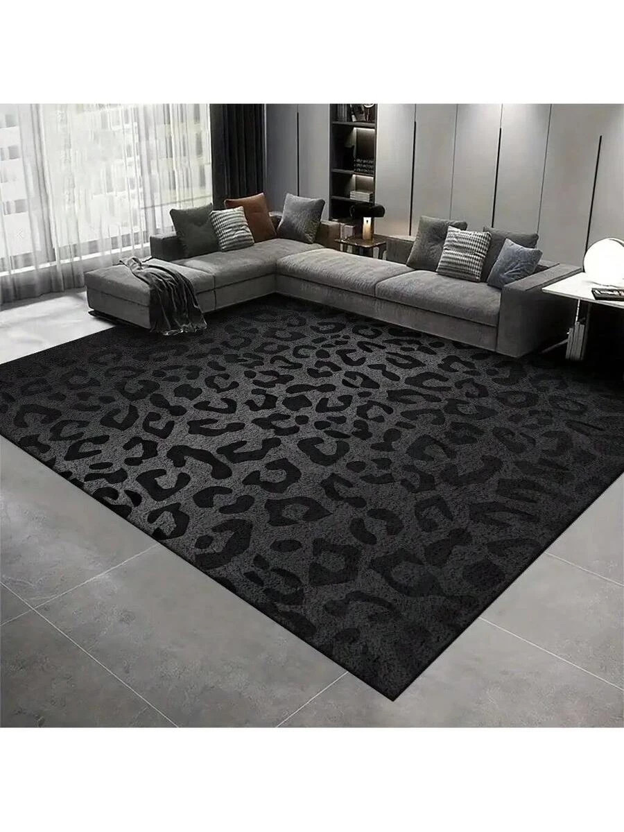 Luxury 850g Square Leopard Print Area Rug Machine Washable