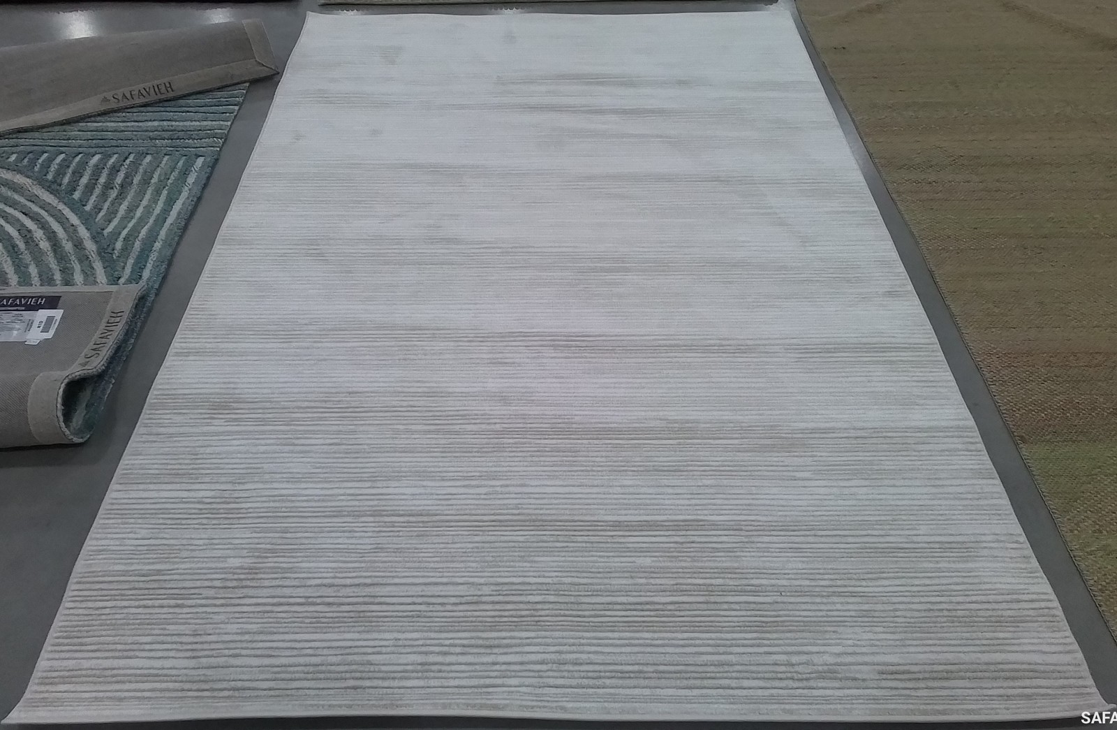 IVORY 5′-1″ x 7′-6″ Back Stain Rug, Reduced Price 1172796997 VSN606J-5