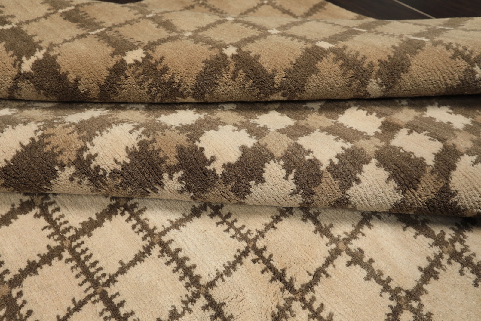 7’11”x8’1” Tibetano Hand Knotted Wool Ivory Tibetan Modern Sunburst Rug