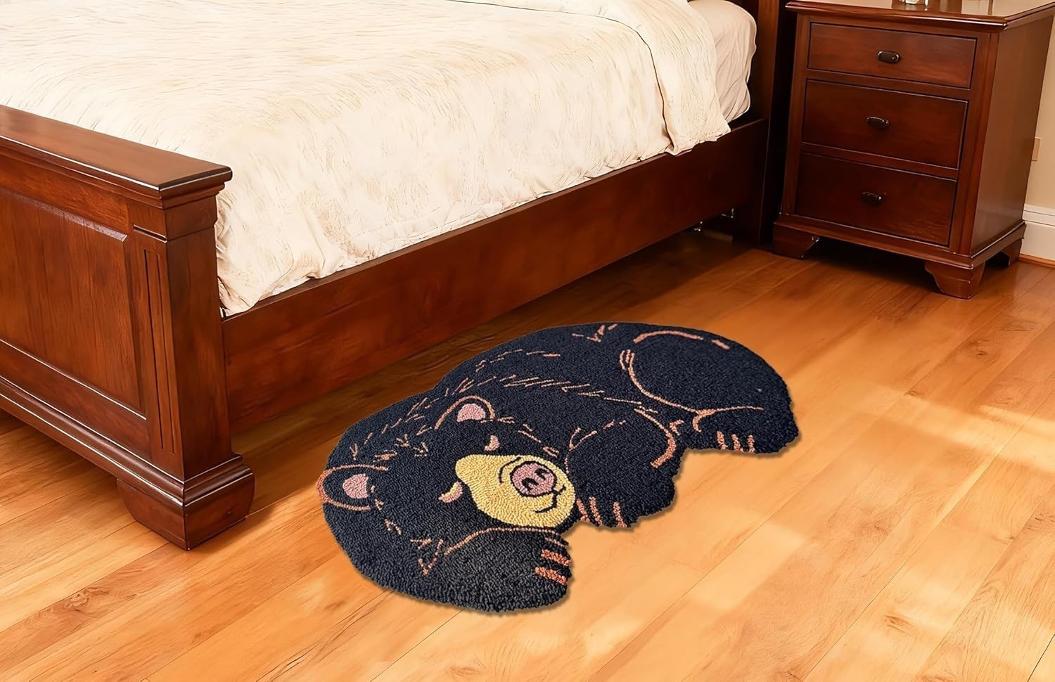 Shaped Black Bear Hand-Hooked Accent Rug Floor Area Rug 32 X 17 In Home Décor