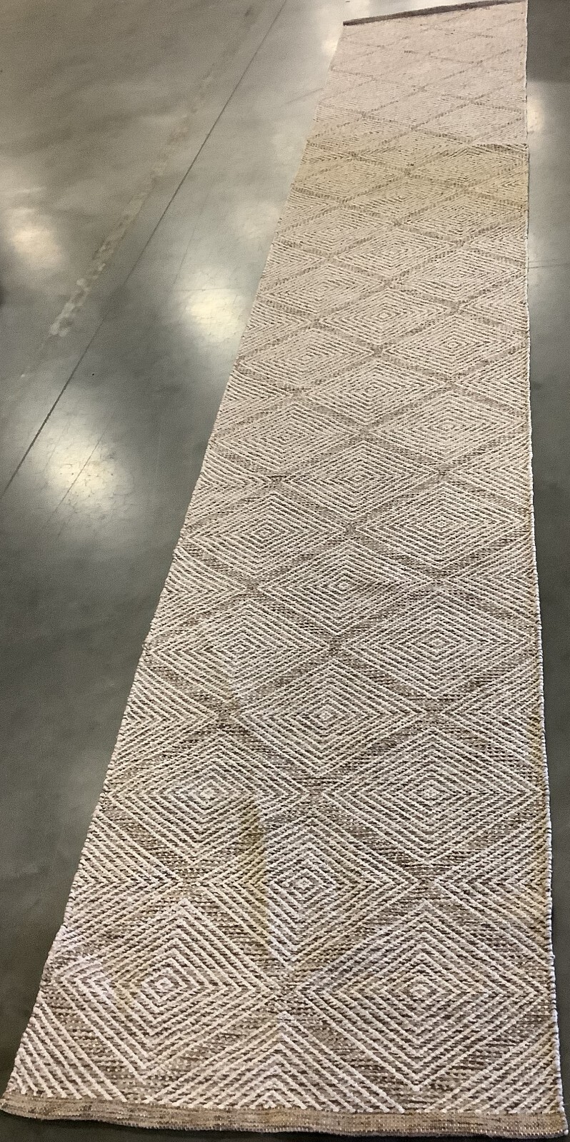 BEIGE 2′-3″ x 13′-0″ Flaw in Rug, Reduced Price 1172671038 MTK821E-213