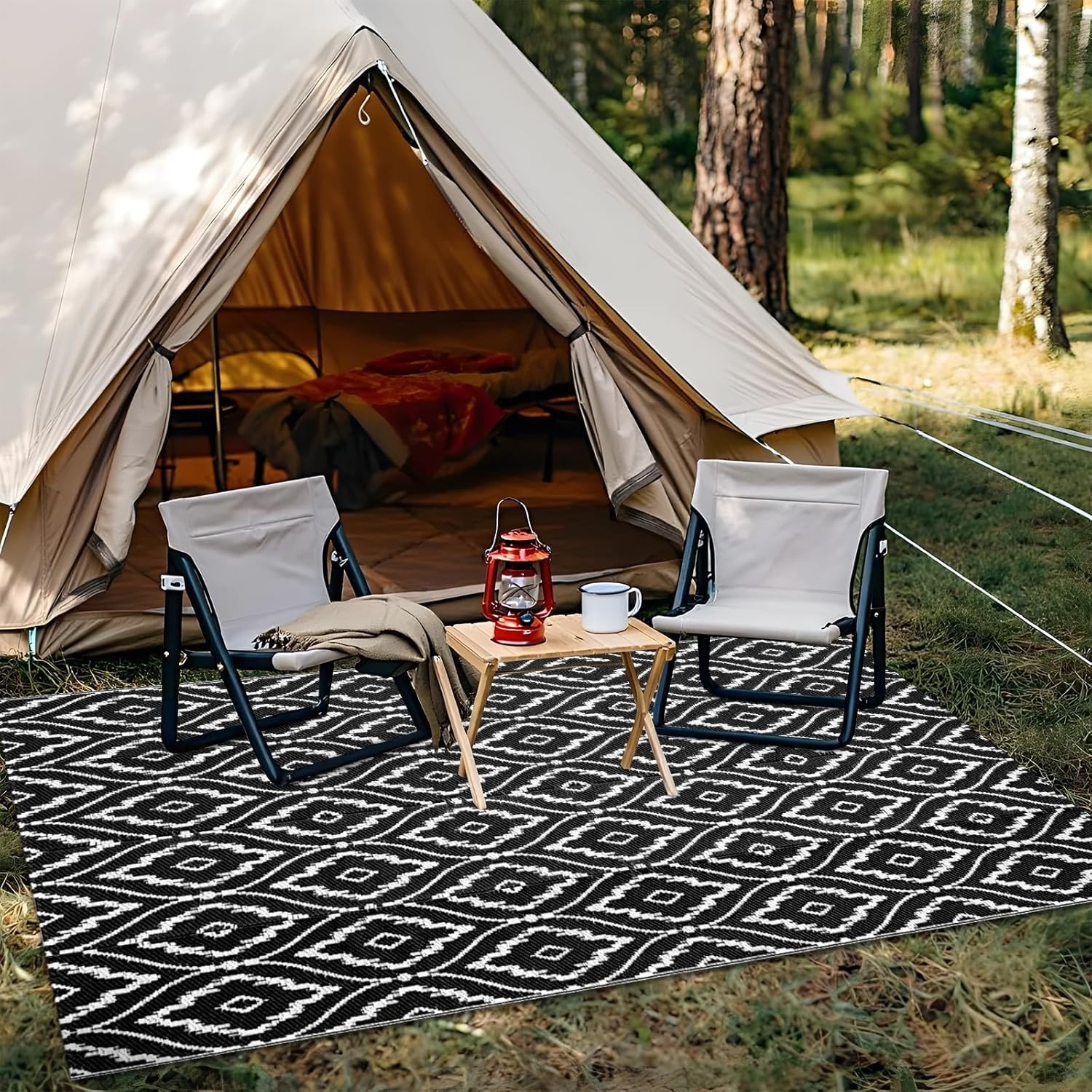 Black and White Outdoor Rug 5 X 8 Feet Waterproof Reversible RV Patio Mat Rug