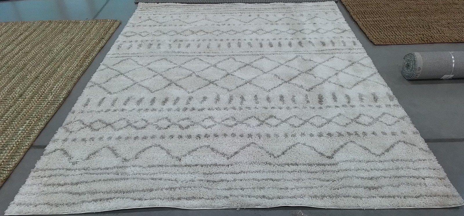 IVORY / BEIGE 8′-0″ x 10′-0″ Back Stain Rug, Reduced Price 1172795468 ASG741A-8