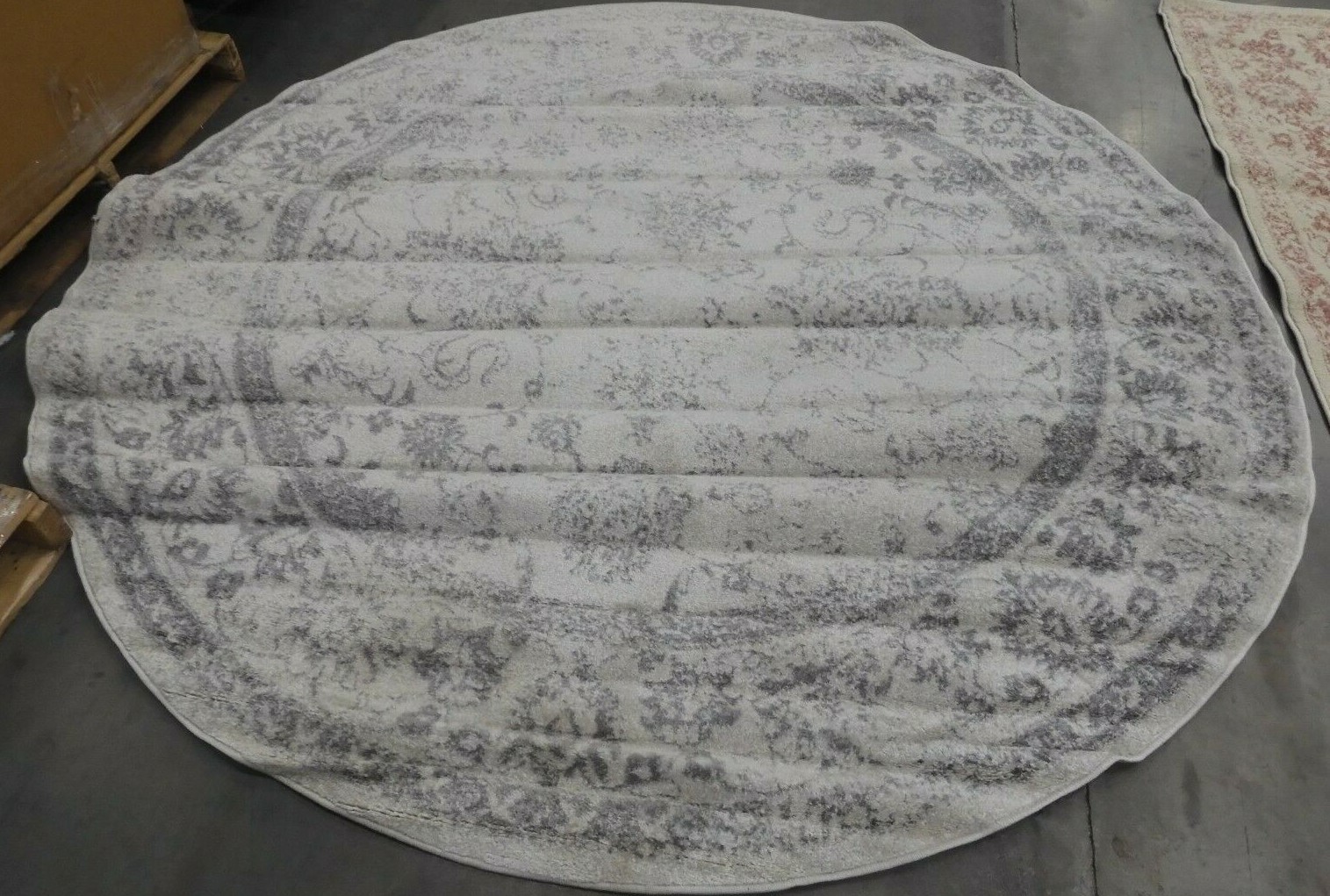 IVORY / SILVER 8′ X 8′ Round Back Stain Rug, Reduced Price 1172620585 ADR109C-8R