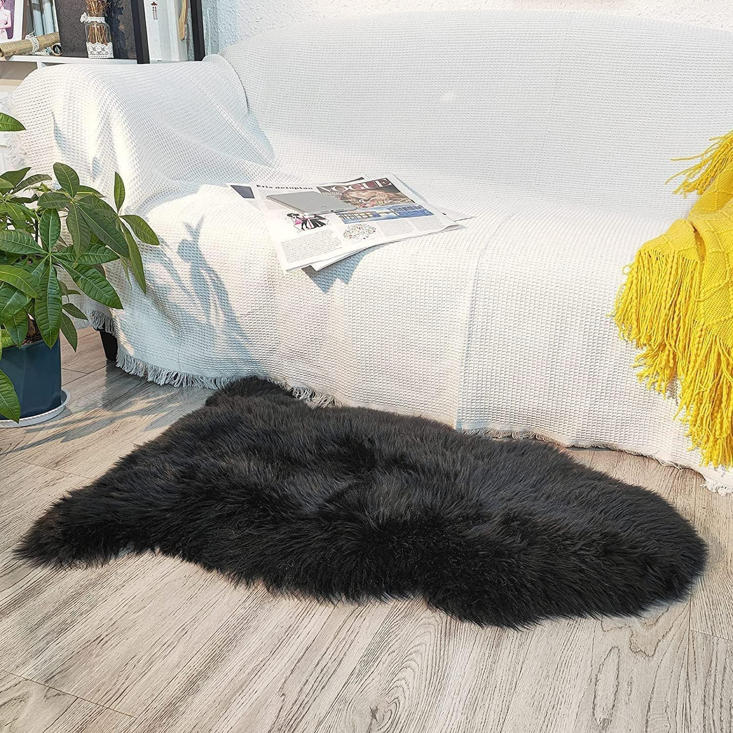 Luxury Large Genuine Sheepskin Rug 3″ Pile – Black 2’6″ x 3’7