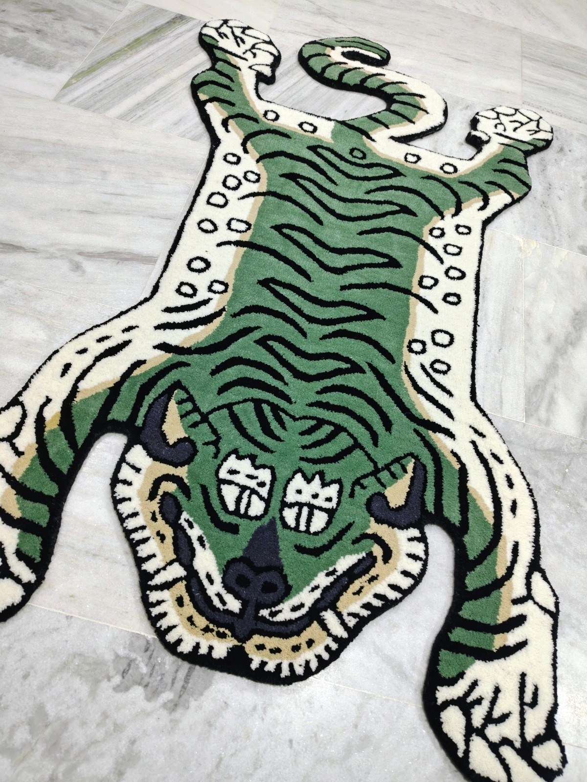 Tibetan Tiger Rug 3×5 ft 100% Wool Handmade Nordic Knots Minimalist Decor Carpet