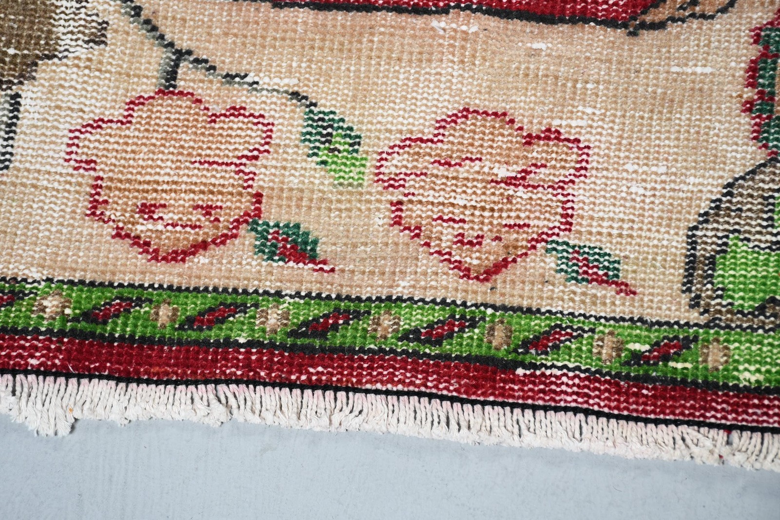 Vintage Rug, 5,7×8,5 ft Turkish Rug, Red Plants & trees Wool Rug