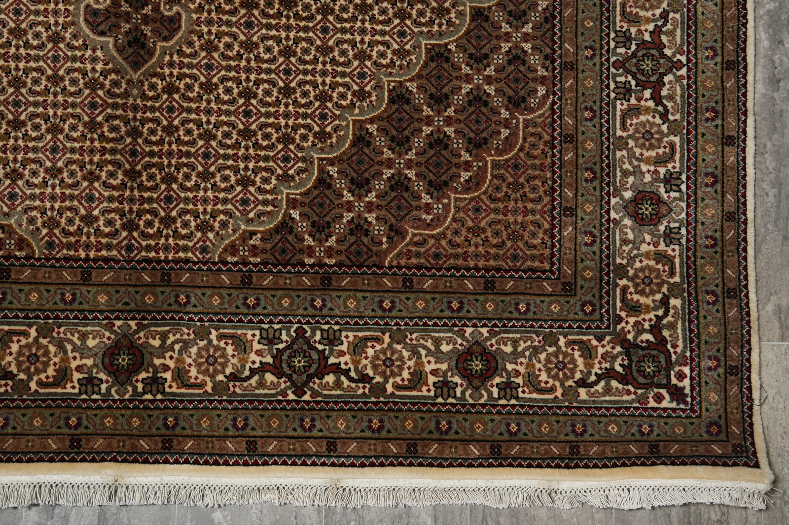 5.8 x 8 Hand-Knotted Wool and Silk Tabriiz Mahii Rug EARTH TONES #F-3062