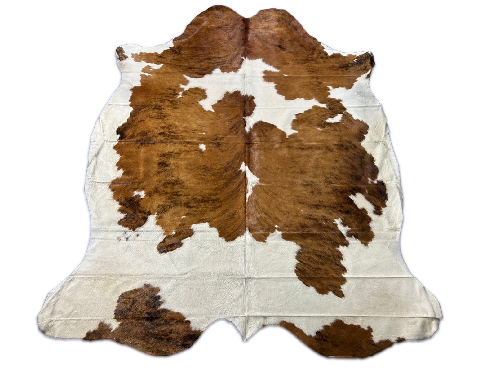 Tricolor Cowhide Rug (mainly brown tones) Size: 8×6.5 feet D-156