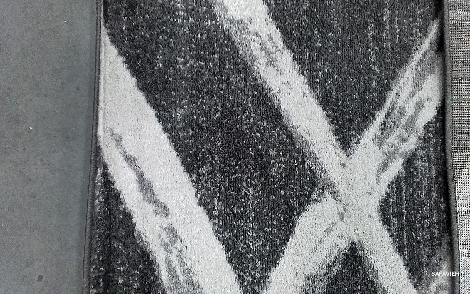 CHARCOAL/IVORY 6′-0″ x 6′-0″ Back Stain Rug Reduced Price 1172805539 ADR125R-6SQ
